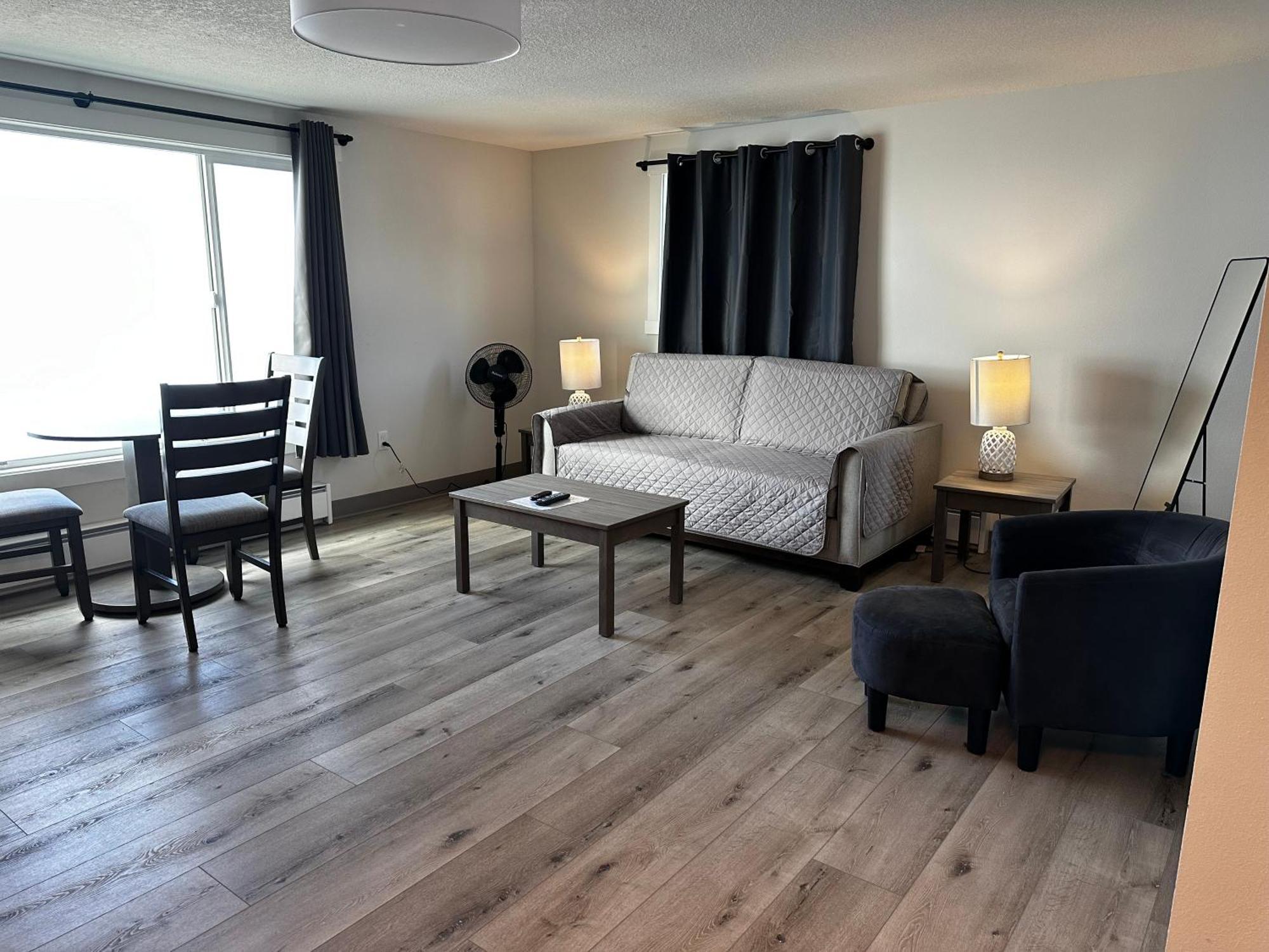 West Beach Suites Линкольн-Сити Экстерьер фото