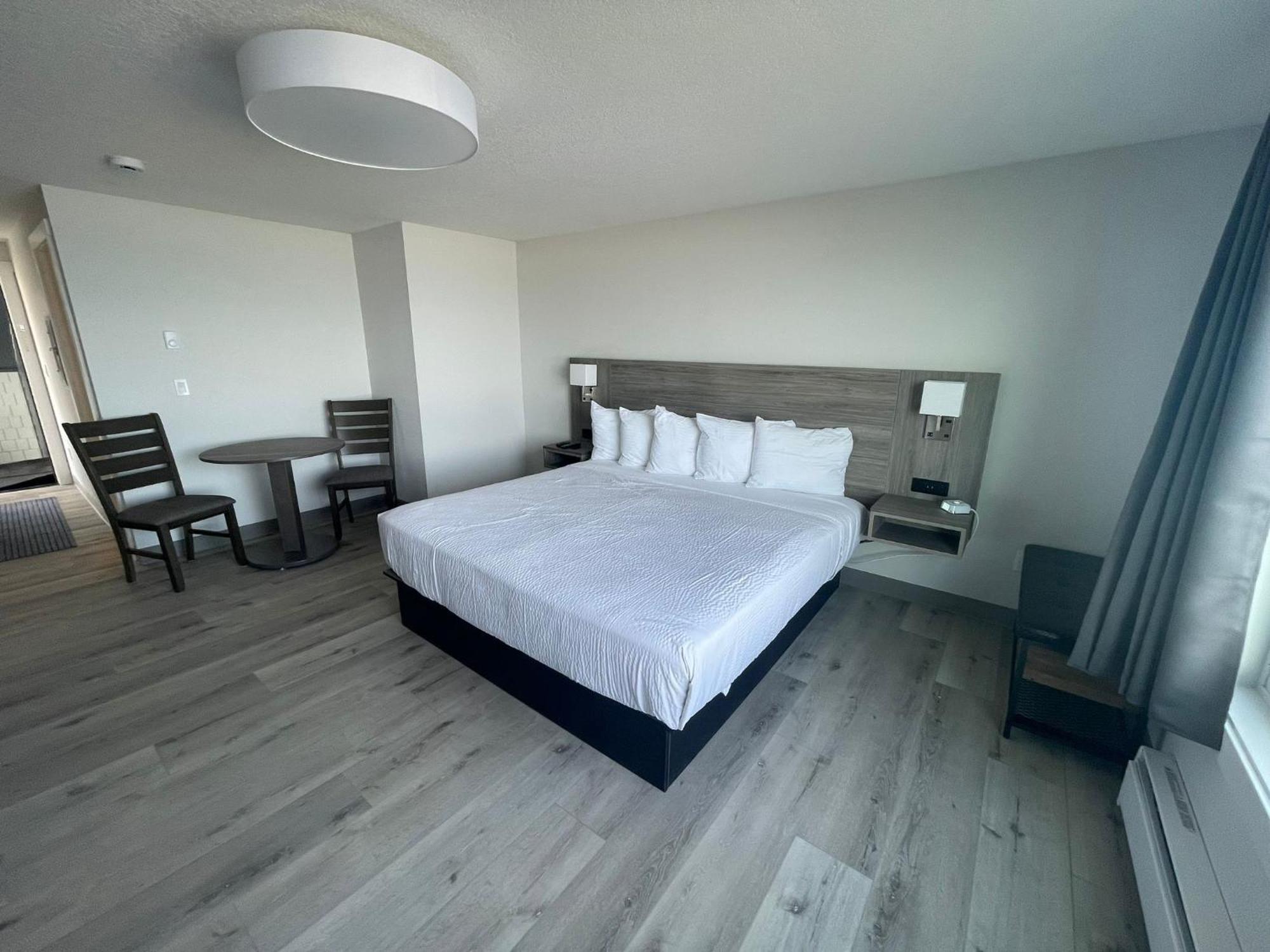West Beach Suites Линкольн-Сити Экстерьер фото